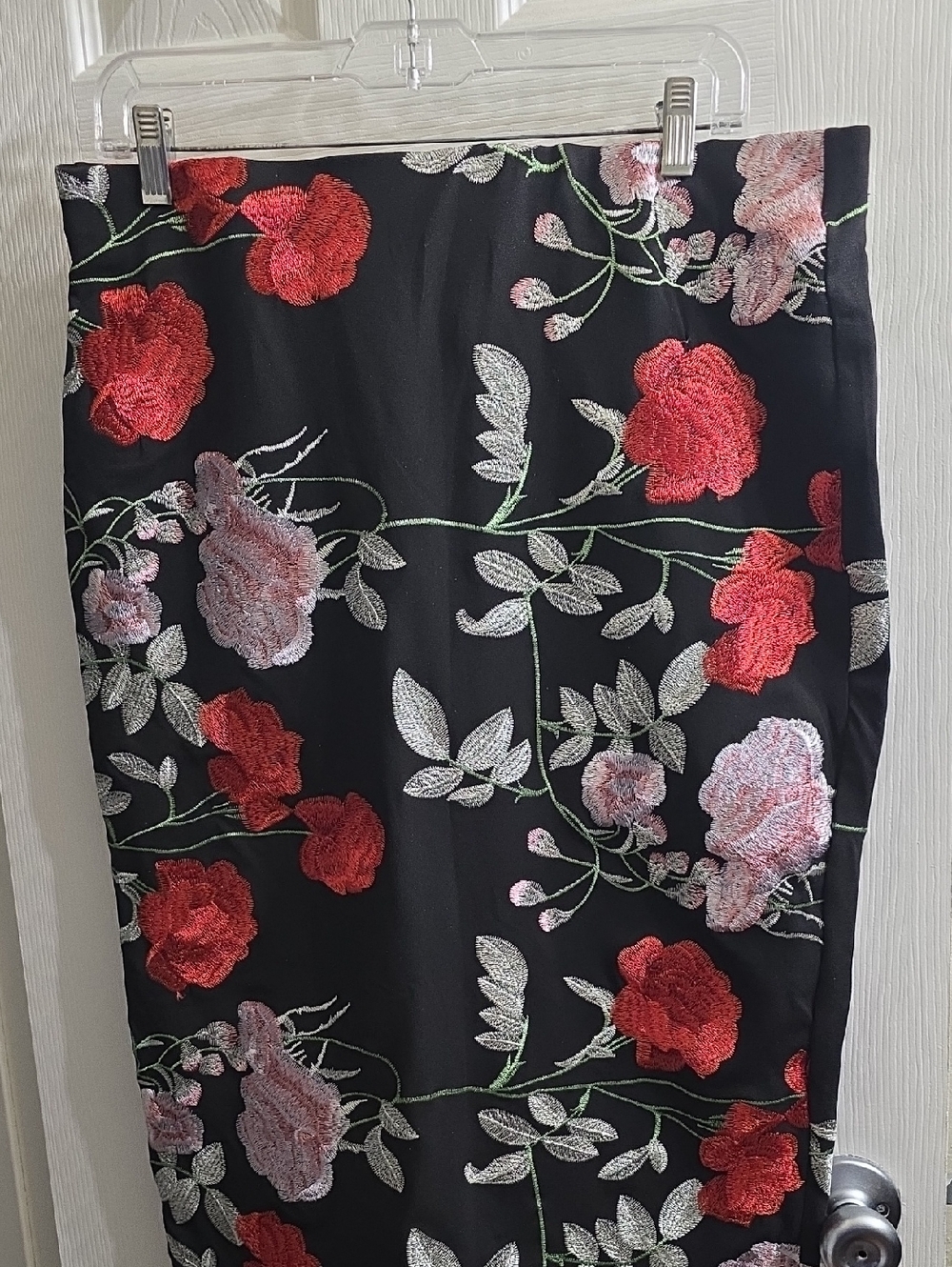 Beige by eci Black Pencil Skirt with Red and Pink Floral Embroidery Size L